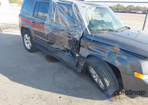 2015 Jeep Patriot Sport z USA, uszkodzony, nr VIN 1C4NJPBBXFD409974